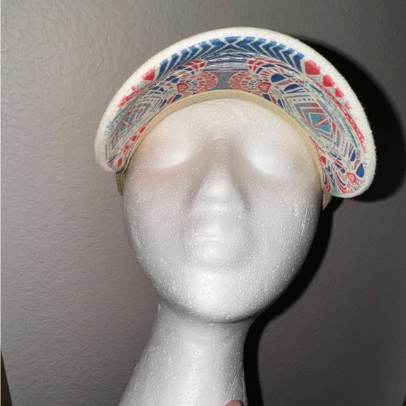 Stylish Roxy Incognito Patterned Trucker Hat white/tan/ multi floral women’s O/S - Picture 8 of 9